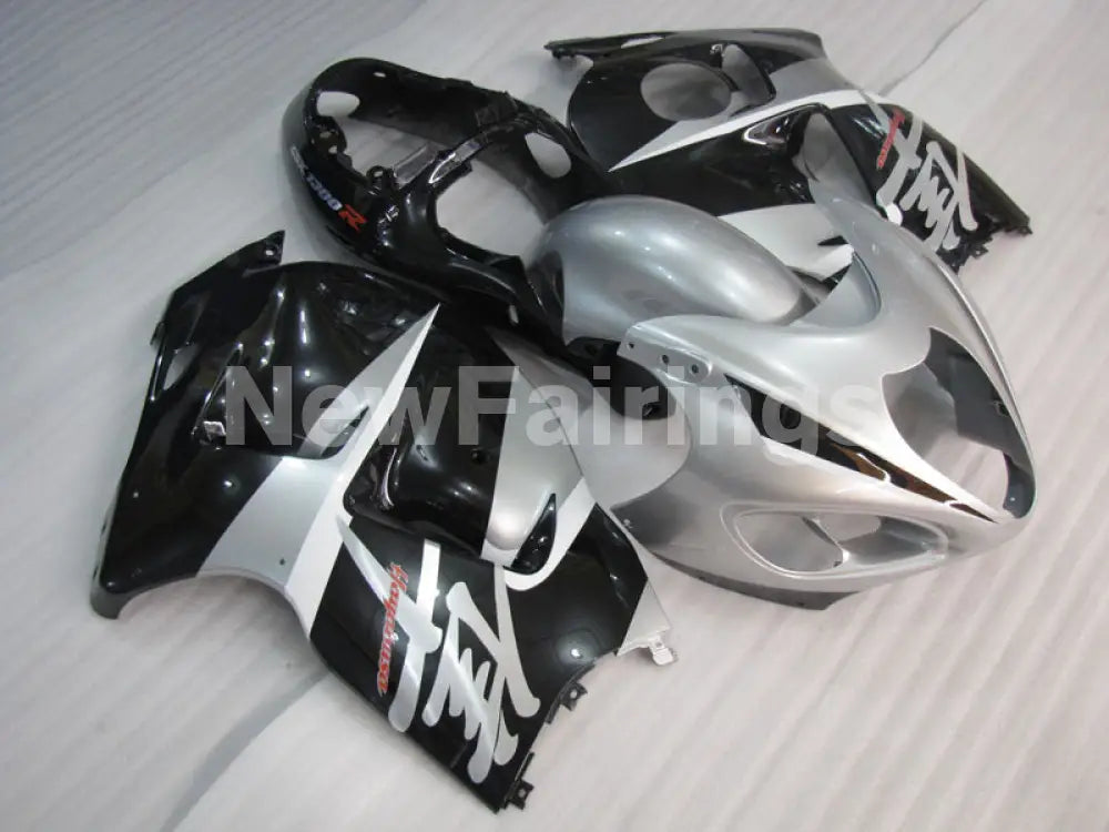 Silver and Black Factory Style - GSX1300R Hayabusa 99-07