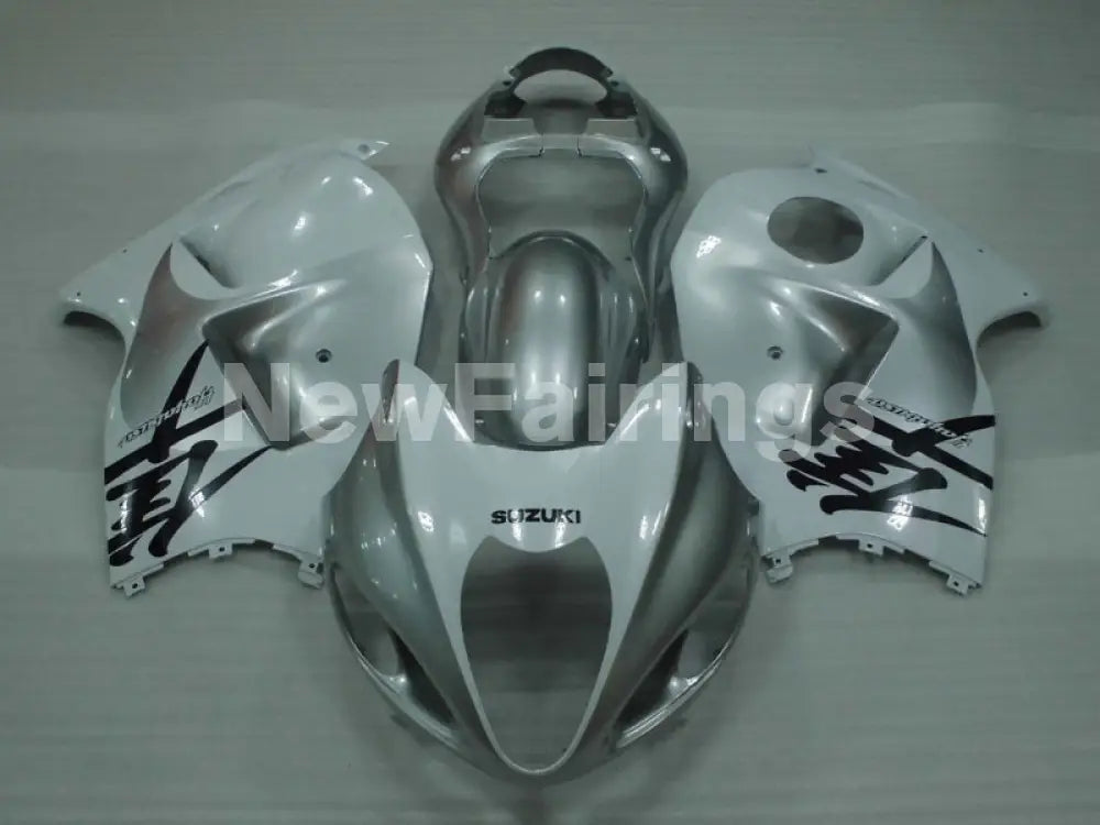 Silver and White Factory Style - GSX1300R Hayabusa 99-07