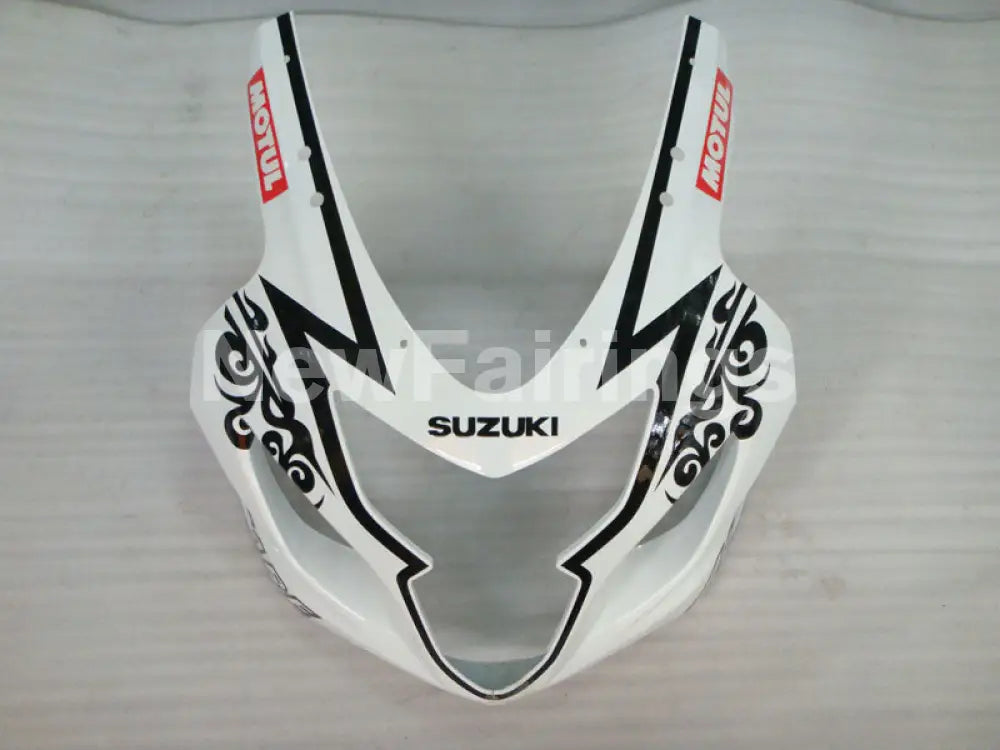 White and Black Corona - GSX-R750 04-05 Fairing Kit