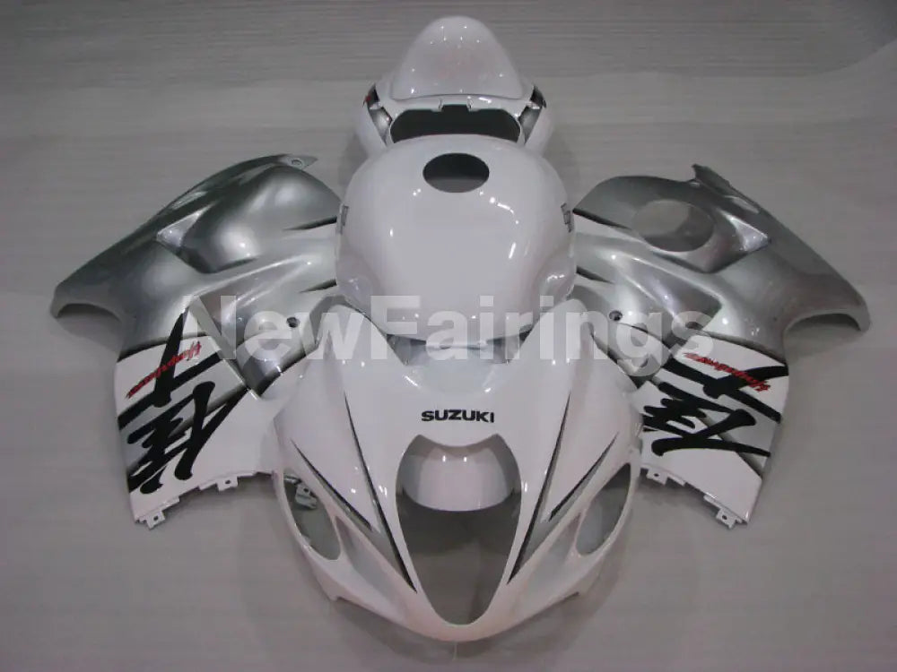 White and Silver Factory Style - GSX1300R Hayabusa 99-07